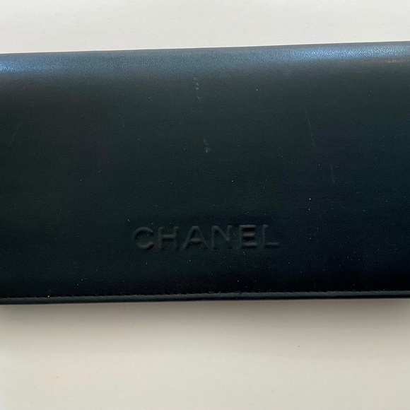 CHANEL Butterfly Sunglasses Style 5414 - Picture 4 of 5